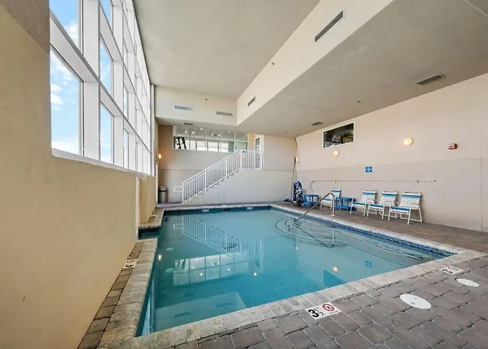 Apartment Crystal Shores West 905 By Youngs Suncoast